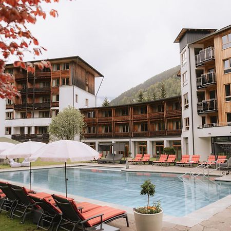 Hotel Die Post Бад Клайнкирххайм Екстериор снимка