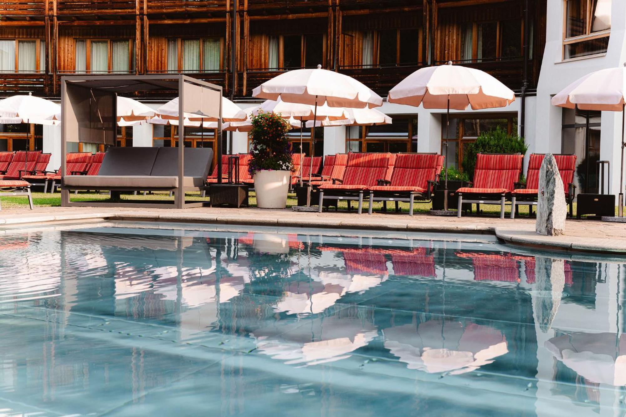 Hotel Die Post Бад Клайнкирххайм Екстериор снимка