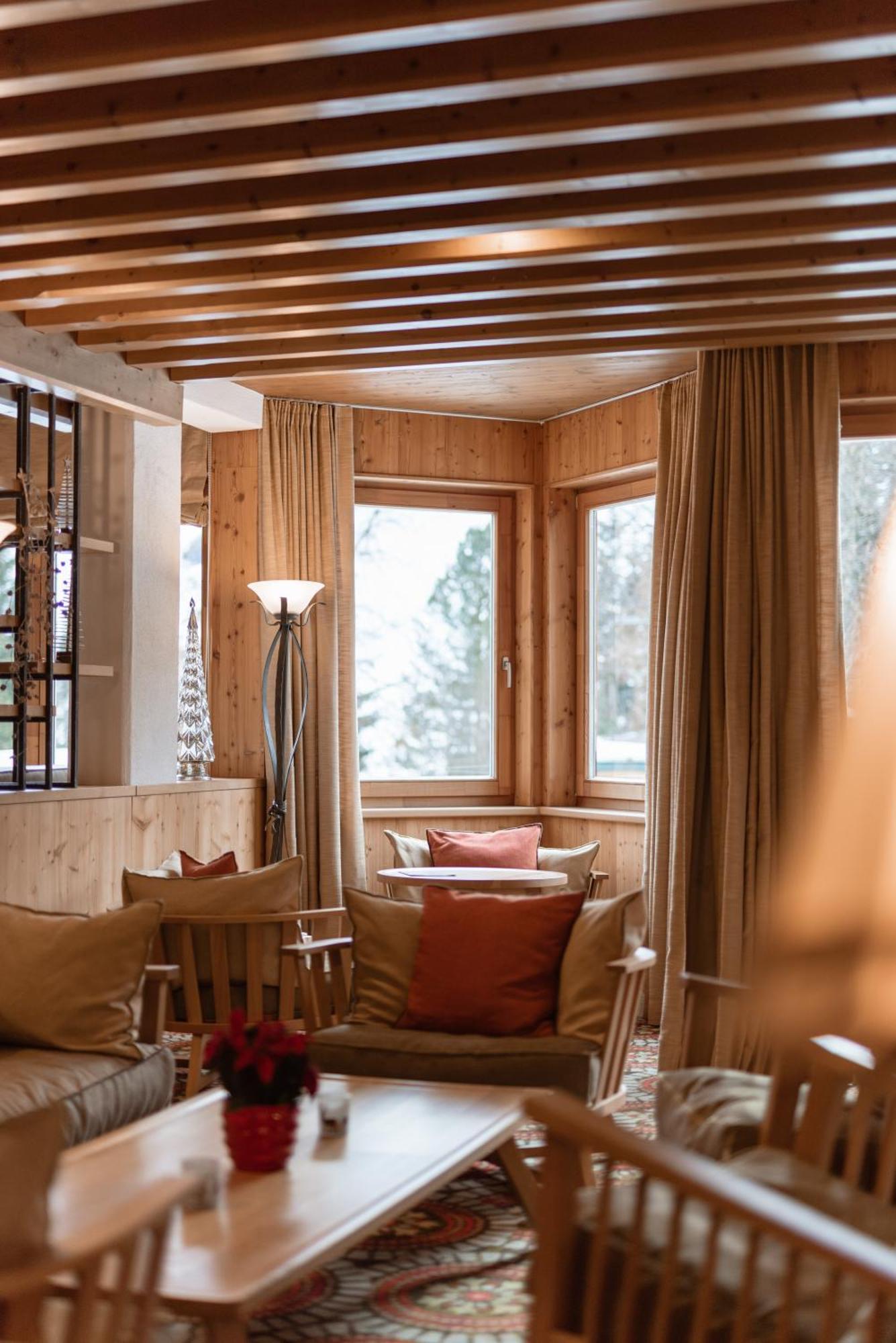 Hotel Die Post Бад Клайнкирххайм Екстериор снимка